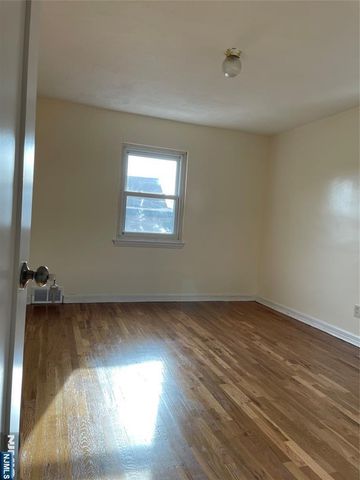138 Midland Place 2, Newark, NJ 07106