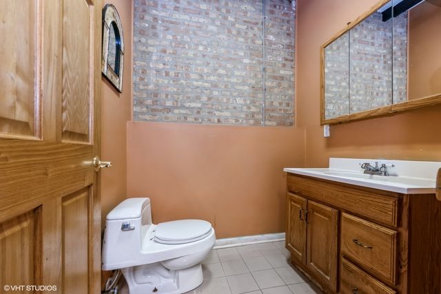 5024 W Irving Park Road, Chicago, IL 60641