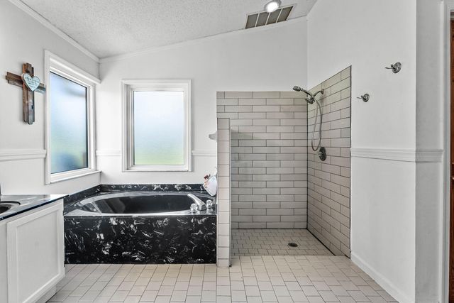 18429 Sycamore Drive W, Loxahatchee, FL 33470