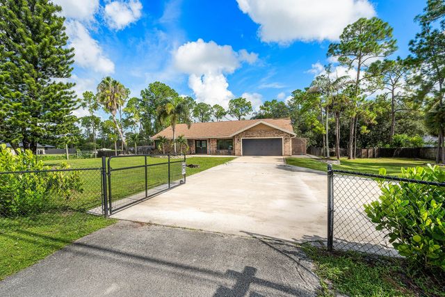 18429 Sycamore Drive W, Loxahatchee, FL 33470