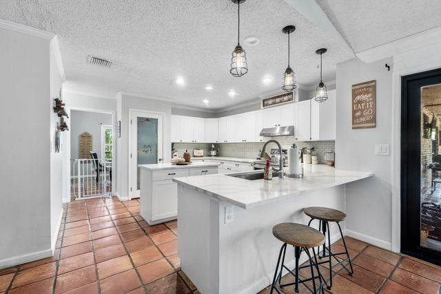 18429 Sycamore Drive W, Loxahatchee, FL 33470