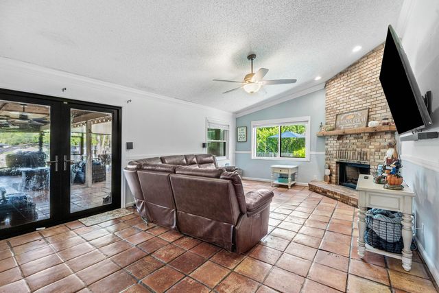 18429 Sycamore Drive W, Loxahatchee, FL 33470