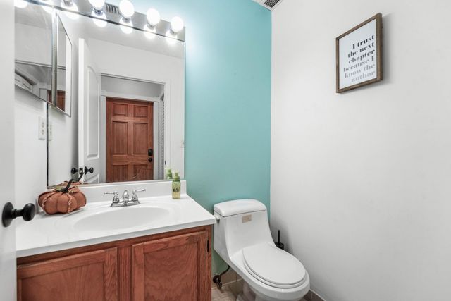 18429 Sycamore Drive W, Loxahatchee, FL 33470