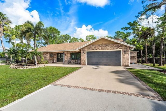 18429 Sycamore Drive W, Loxahatchee, FL 33470