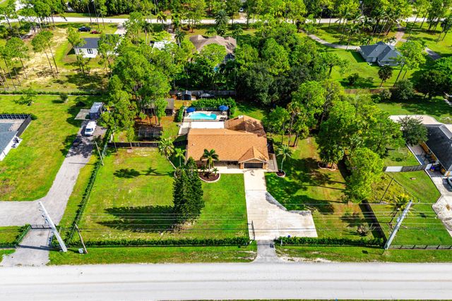 18429 Sycamore Drive W, Loxahatchee, FL 33470