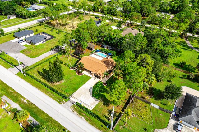 18429 Sycamore Drive W, Loxahatchee, FL 33470