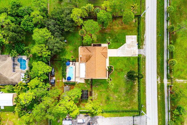 18429 Sycamore Drive W, Loxahatchee, FL 33470