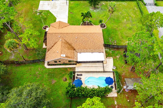 18429 Sycamore Drive W, Loxahatchee, FL 33470