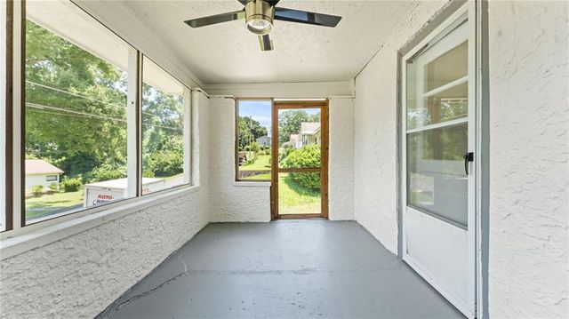 16 Crescent Avenue SW, Rome, GA 30161