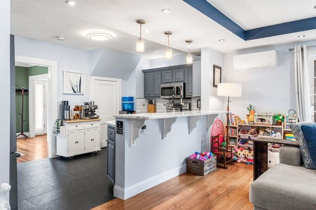 9 Bennett Street, Nashua, NH 03064