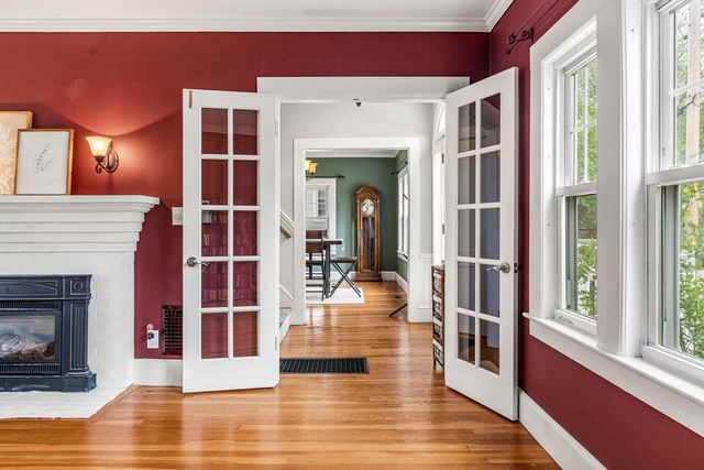 9 Bennett Street, Nashua, NH 03064
