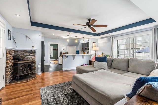 9 Bennett Street, Nashua, NH 03064