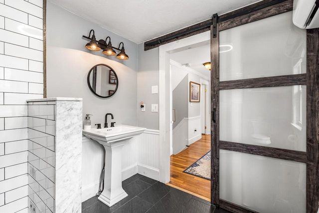 9 Bennett Street, Nashua, NH 03064