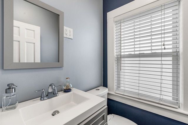 9 Bennett Street, Nashua, NH 03064