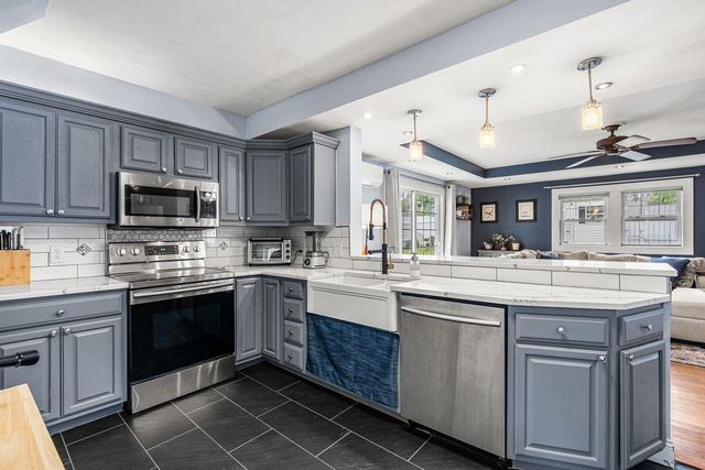 9 Bennett Street, Nashua, NH 03064