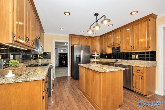 4835 Cove Creek Drive, Brownsboro, AL 35741