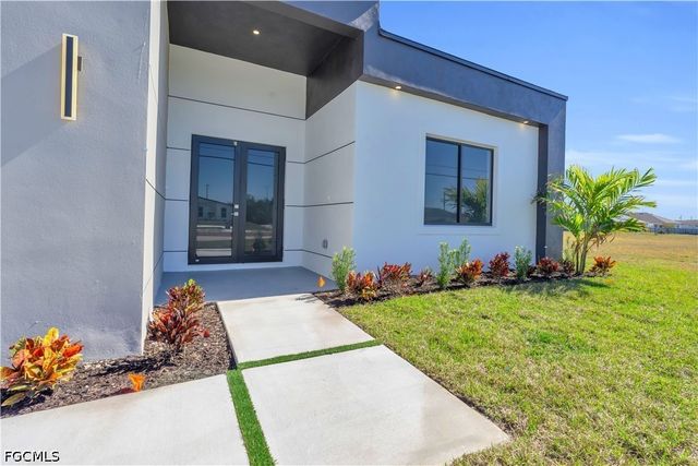 1021 Chiquita BLVD N, Cape Coral, FL 33993