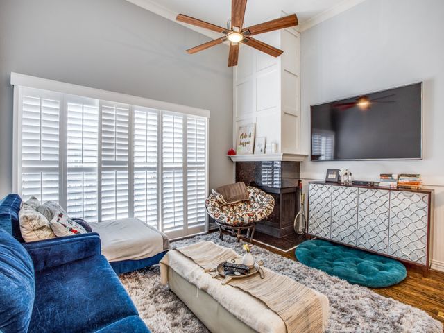 2201 Wolf Street 4206, Dallas, TX 75201
