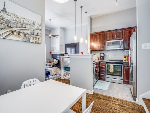 2201 Wolf Street 4206, Dallas, TX 75201