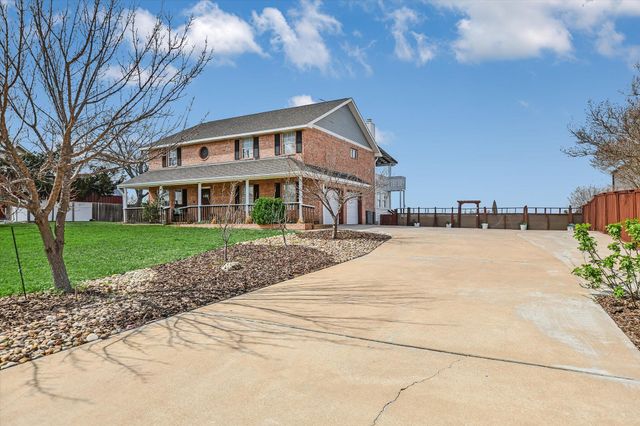 131 High Gabriel DR, Leander, TX 78641