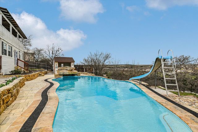 131 High Gabriel DR, Leander, TX 78641