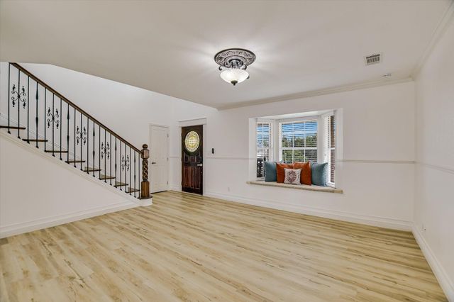 131 High Gabriel DR, Leander, TX 78641