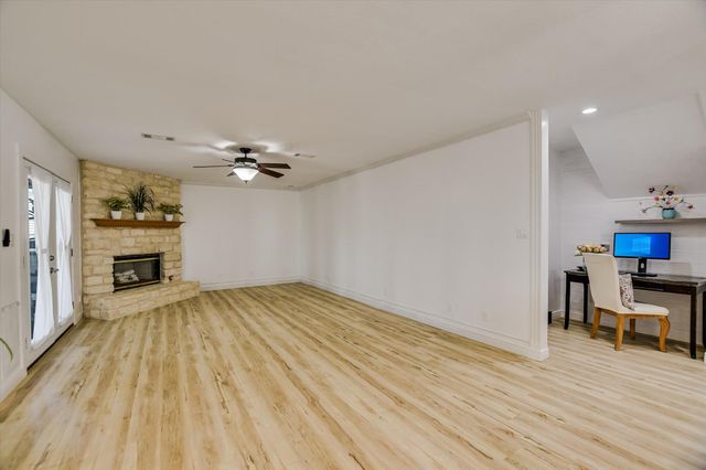 131 High Gabriel DR, Leander, TX 78641