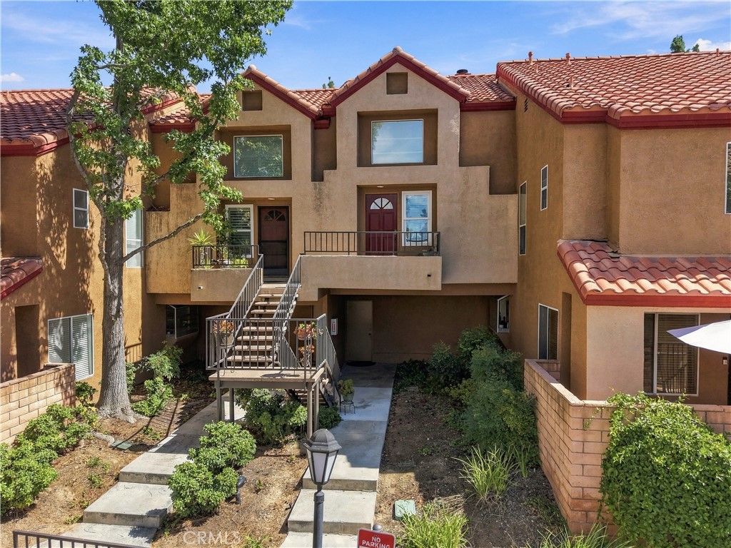 22617 Copper Hill 118, Saugus, CA 91350 — exterior