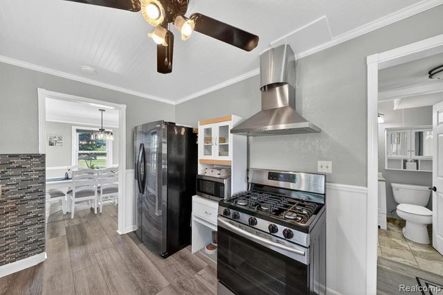 2861 John R Road, Rochester Hills, MI 48307