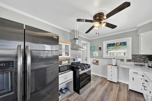 2861 John R Road, Rochester Hills, MI 48307