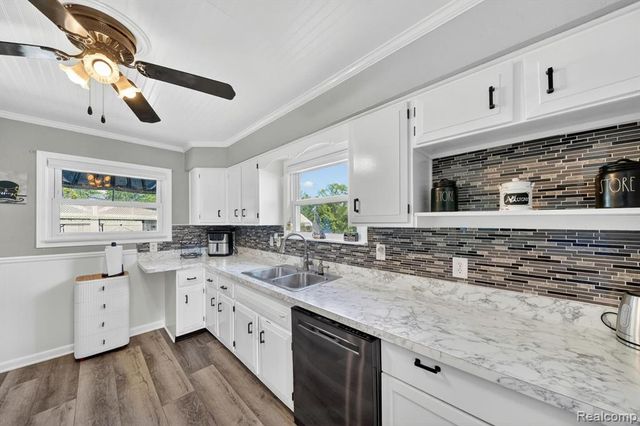 2861 John R Road, Rochester Hills, MI 48307