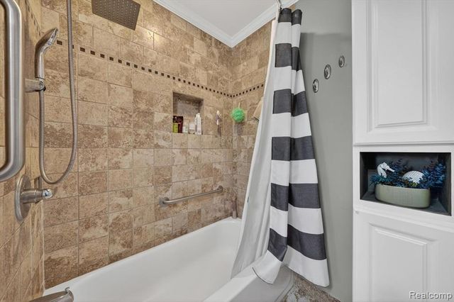 2861 John R Road, Rochester Hills, MI 48307