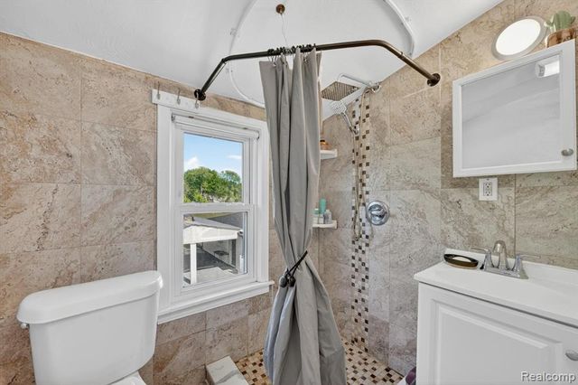2861 John R Road, Rochester Hills, MI 48307
