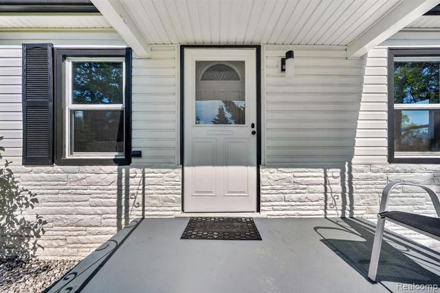 2861 John R Road, Rochester Hills, MI 48307