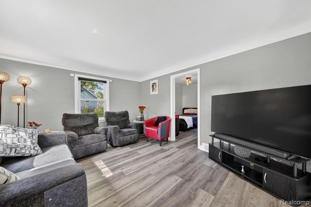 2861 John R Road, Rochester Hills, MI 48307