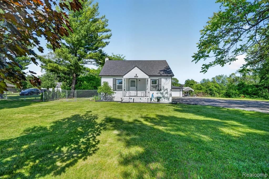 2861 John R Road, Rochester Hills, MI 48307