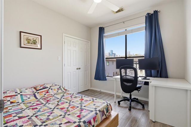 2725 La Branch Street, Houston, TX 77004