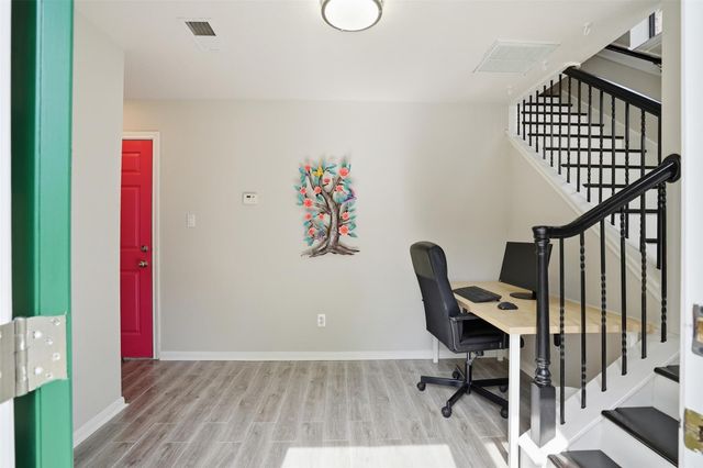 2725 La Branch Street, Houston, TX 77004