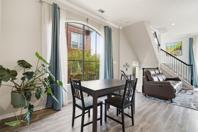 2725 La Branch Street, Houston, TX 77004