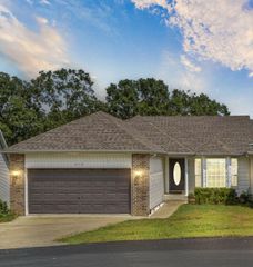456 Woodland Drive East, Branson, MO 65616