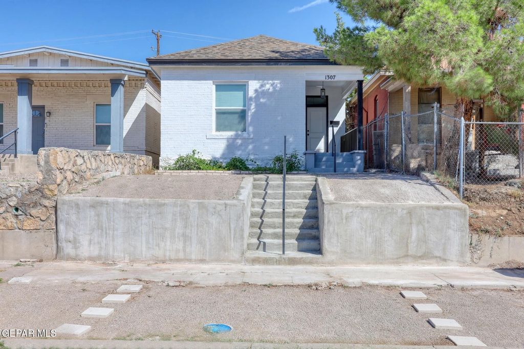 1307 E CALIFORNIA Avenue, El Paso, TX 79902