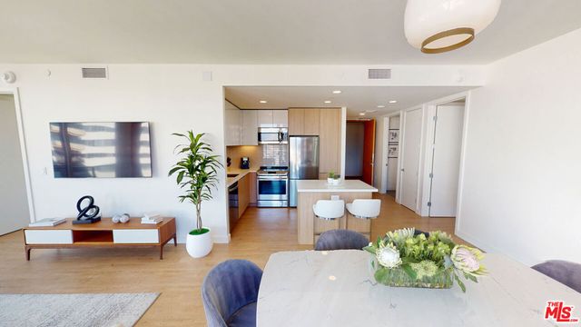 11750 Wilshire Boulevard 1811, Los Angeles, CA 90025