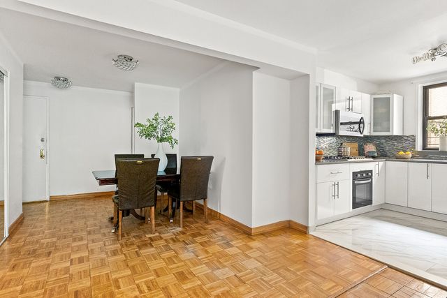 275 Webster Ave 1 B, New York City, NY 11230