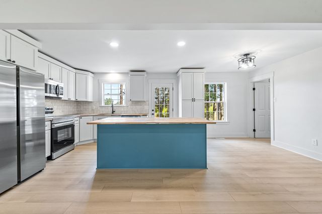 4757 Wildberry Ln, Chapel Hill, TN 37034