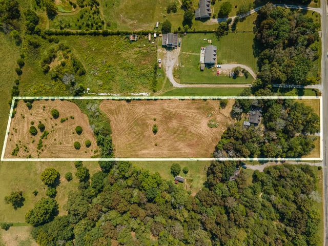 4757 Wildberry Ln, Chapel Hill, TN 37034