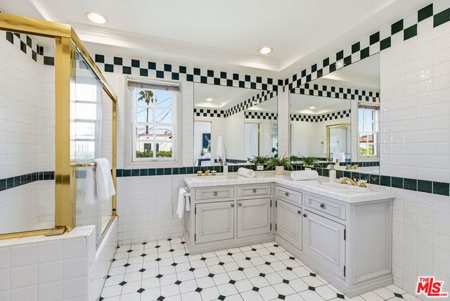 108 S Formosa Avenue, Los Angeles, CA 90036