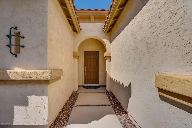 17610 W PORT ROYALE Lane, Surprise, AZ 85388