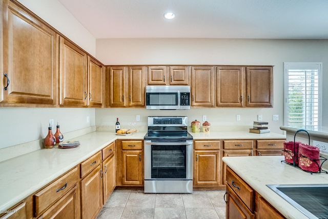 17610 W PORT ROYALE Lane, Surprise, AZ 85388