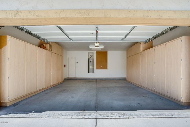 17610 W PORT ROYALE Lane, Surprise, AZ 85388