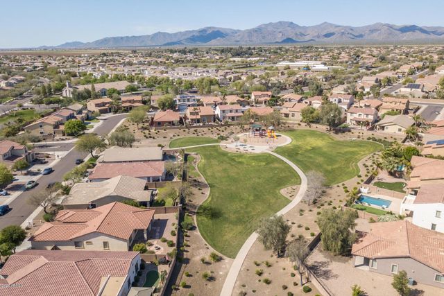 17610 W PORT ROYALE Lane, Surprise, AZ 85388